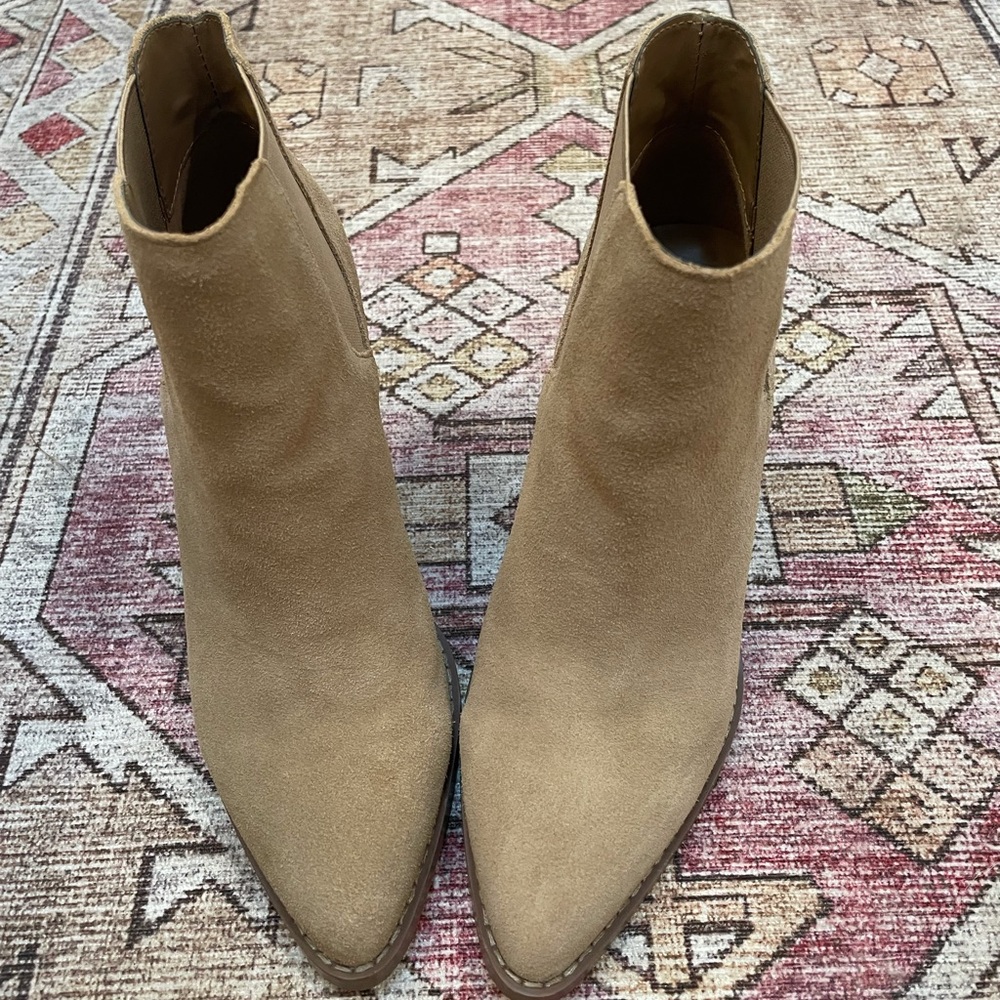 BP Lex Booties size 8. Great condition. - Picture 3 of 4
